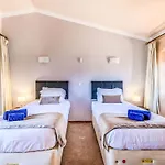 فيلة Nara By Interhome